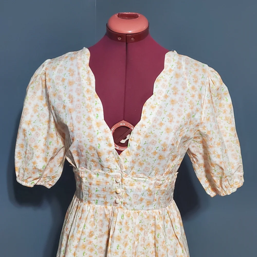 Porter St Peach Floral Mini Dress with Scalloped Neckline Cotton Women's Size M - Picture 2 of 8